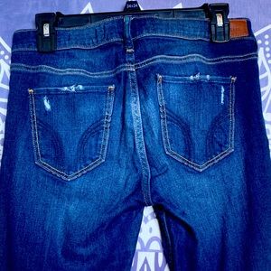 Hollister skinny Jean with rips